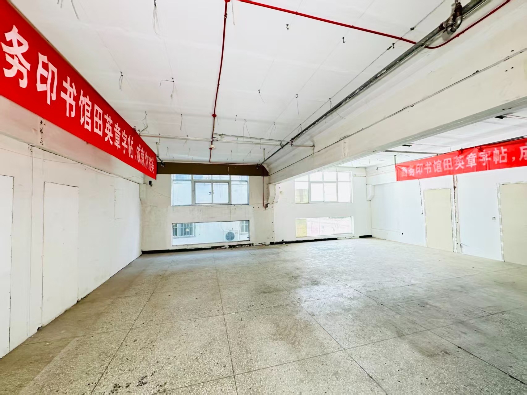 洛阳国家大学科技园建议再强化“人工智能算力中心、AI应用孵化、数字经济示范园”等产业概念，会更符合产业园招商语言_COPY